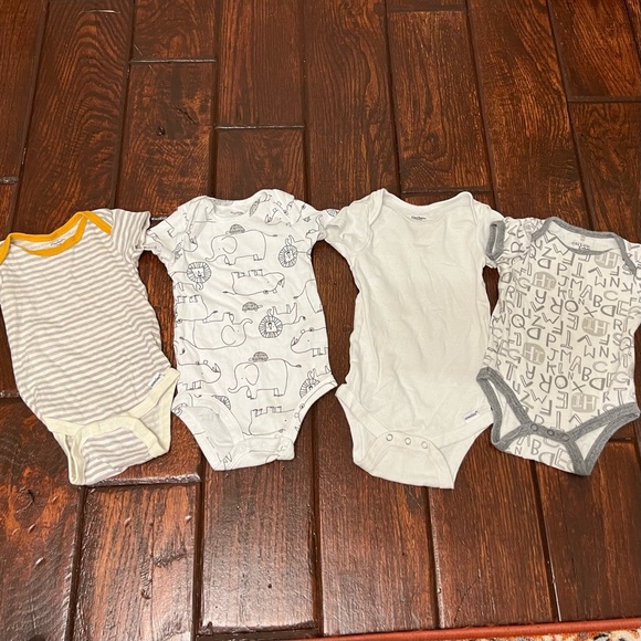 3-6 Month Baby Boy Bundle: bodysuits, pants, jacket and swimsuit - Picture 4 of 4